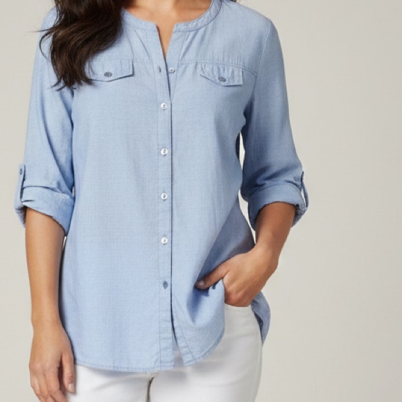 Harve Benard Tops - Harve Benard Light Blue Button Down Shirt 💯 % Cotton